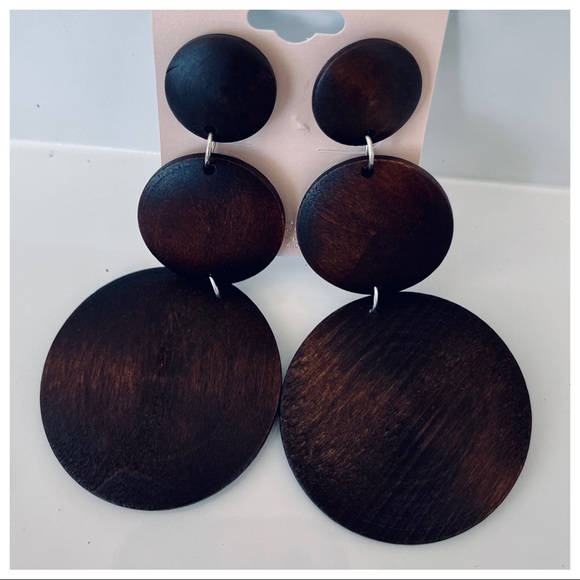 Boho Layered wood round fabulous earrings - Picture 4 of 10